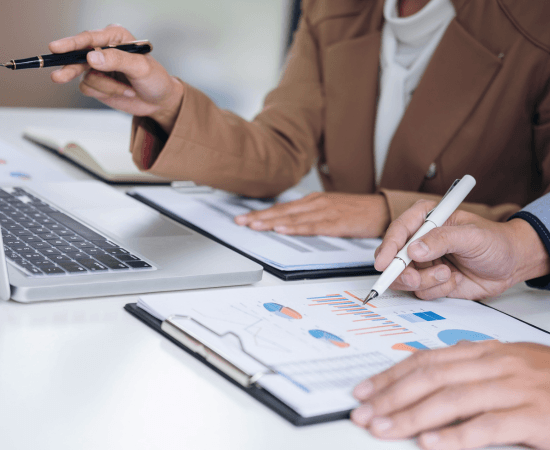 A STEP-BY-STEP GUIDE TO WORKING WITH AN I.T CONSULTANT A STEP-BY-STEP GUIDE TO WORKING WITH AN I.T CONSULTANT